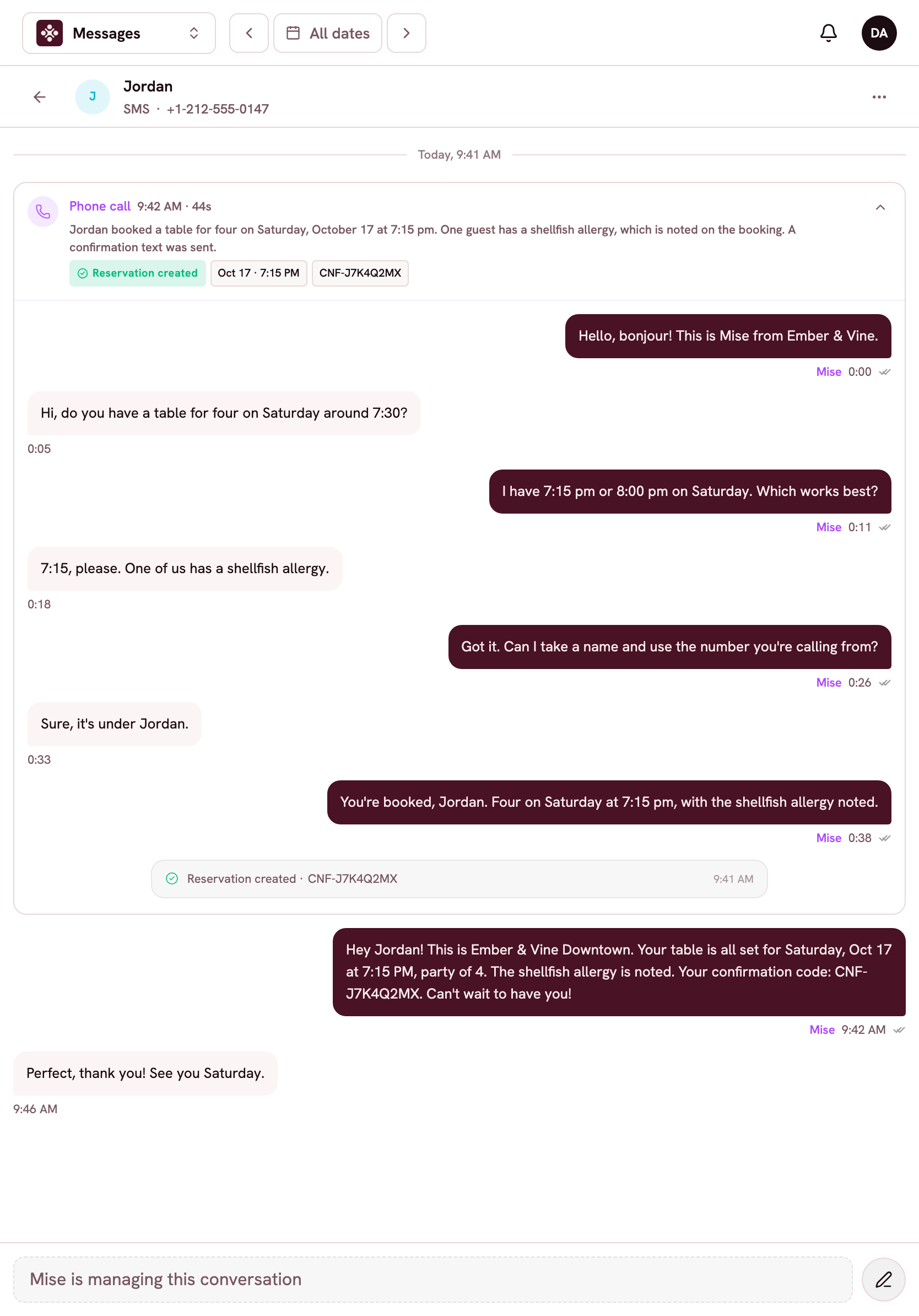 Llamadas y SMS en una sola bandeja de entrada. El hilo de Jordan está abierto, con el resumen de la llamada, la nueva reserva, el SMS de Apero y la respuesta de Jordan.