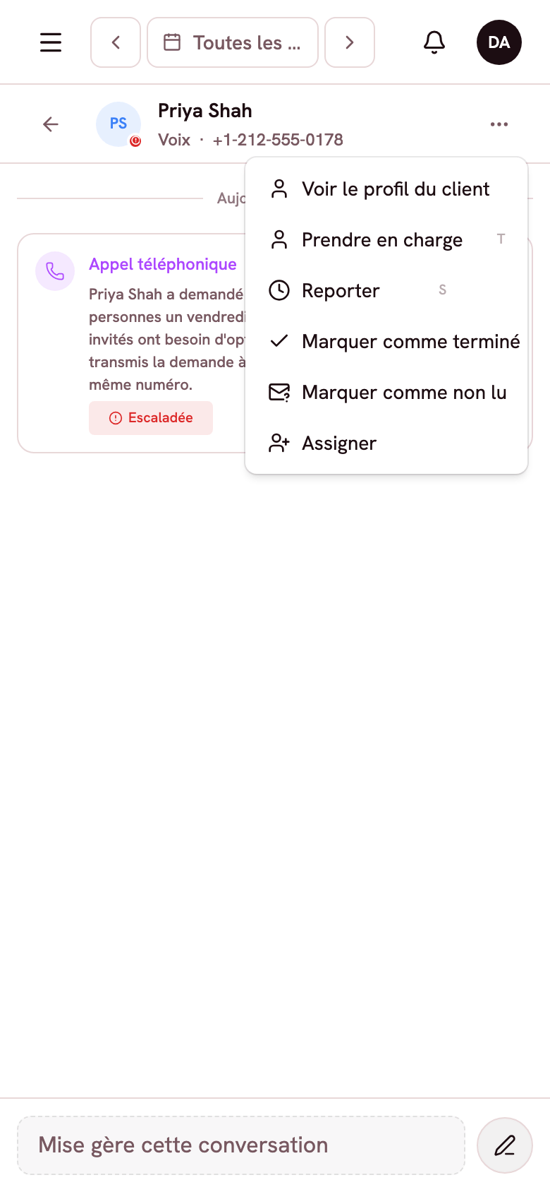 L'appel de Priya signalé par Mise, avec la mention Besoin de vous, la transcription, le résumé de Mise et le bouton Prendre en charge.